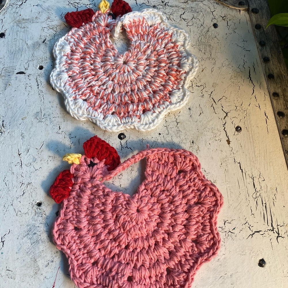 2 Chicken Pot Holders Double Thick Cotton $25
